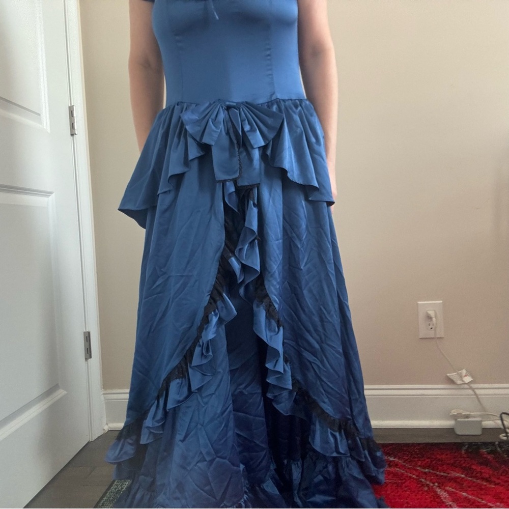 Victorian Choice Renaissance Tiered Hem Dress - Picture 5 of 11